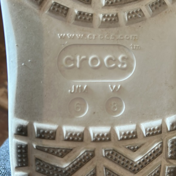 Rainbow platform crocs size 8 - Picture 8 of 8